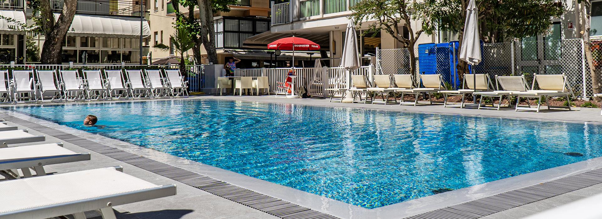 hotelaiglonrimini de pool-hotel-rimini 012